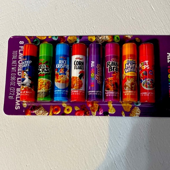 Kellogg’s 8 pc lip balm set NWT Christmas - Picture 2 of 3